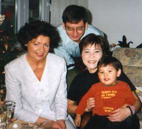 Familiew285h258