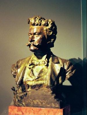 Johann Strauss bust