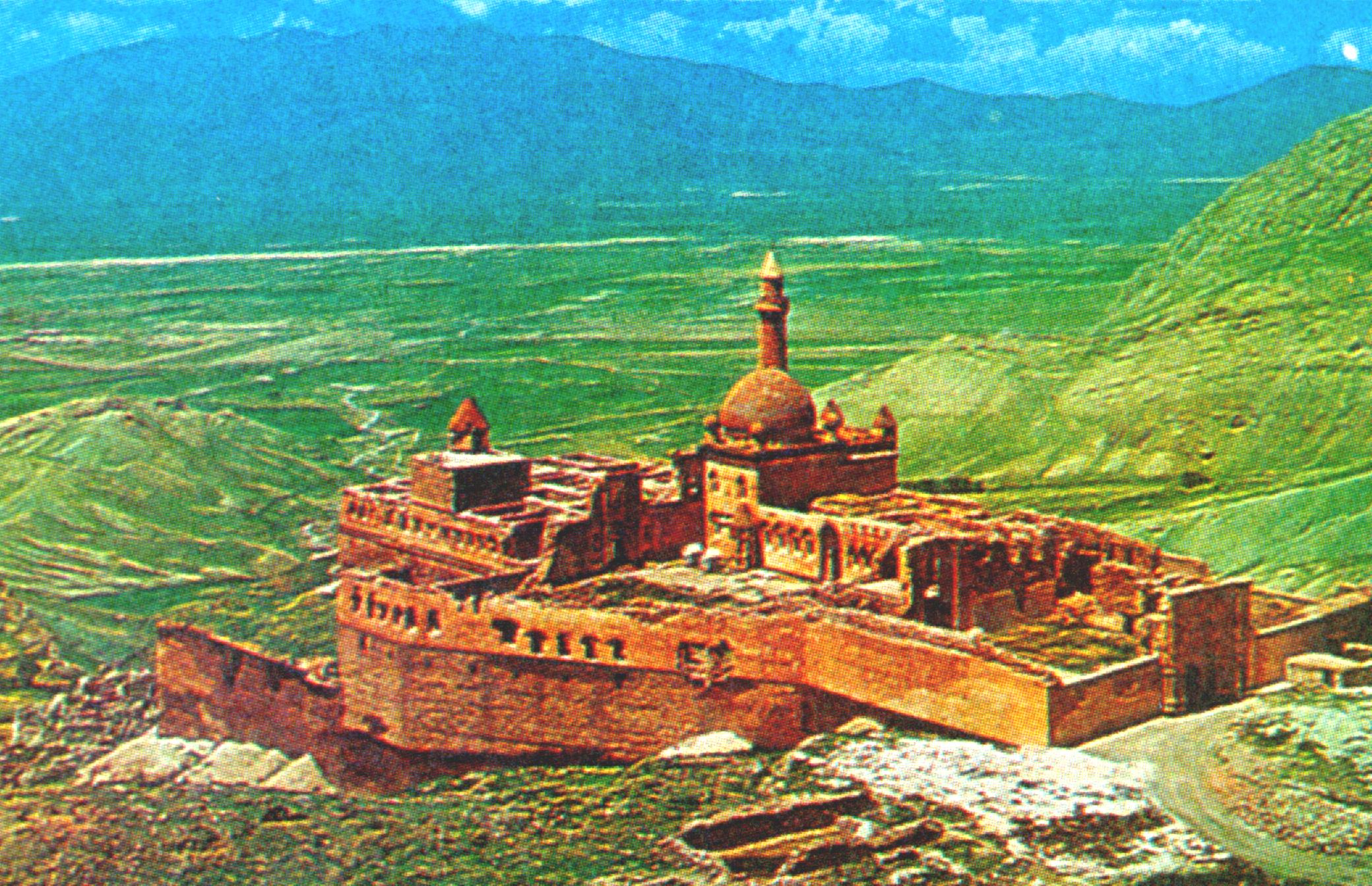 agri_ishakpasacami.JPG (677391 bytes)
