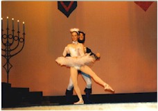 catsth.jpg (10551 bytes)