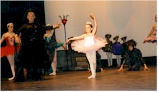 ellenth.jpg (11752 bytes)