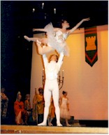 liftth.jpg (11416 bytes)