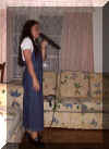 she_S_singing.jpg (146927 bytes)