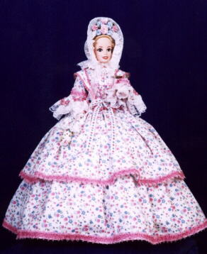 Front view of Rosaflor wearing a bonnet