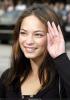 Kristin_Kreuk_peace_stuff1.jpg 2.6K