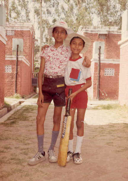 MeAndMyBrother.jpg (42585 bytes)