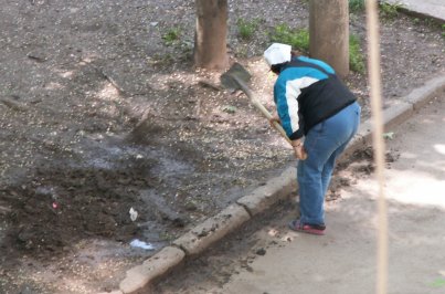 Tossing mud