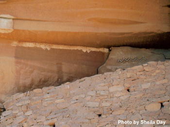 Pictographs at Moon House