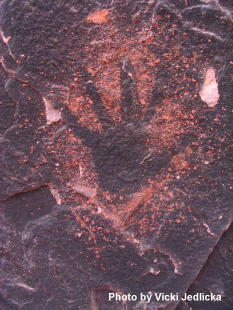 Road Canyon pictograph
