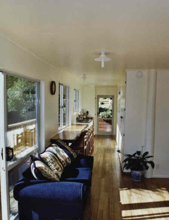 room3.JPG (25599 bytes)