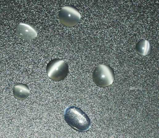 Moonstones: cat's-eye & blue flash