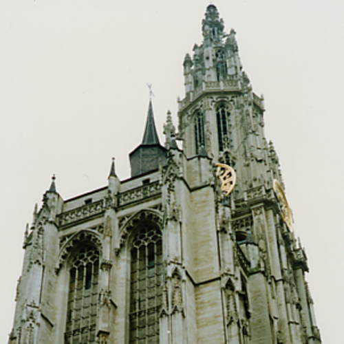 �A���g���[�v�̑吹��