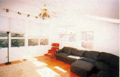 loftbedroom.GIF (47715 bytes)