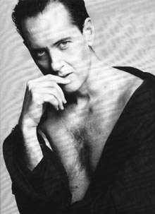 Richard E Grant