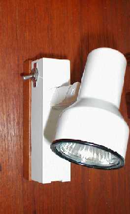 Halogen light fixtures
