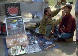 mIMG0055-dentist.jpg (14824 Byte)