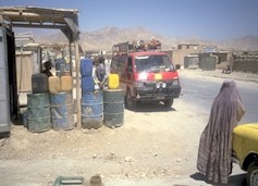mkIMG0047-kabul-petrol-station-f.jpg (15528 Byte)