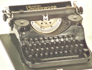 1928 DEUTSCHE UNDERWOOD built prior to the 1930 buyout of Mercedes, who then built the Underwood design.