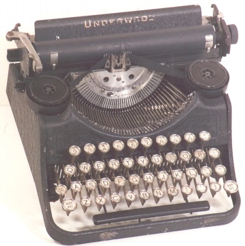 1932 Underwood Junior -- simplified depression-era portable.  S/N 611468.