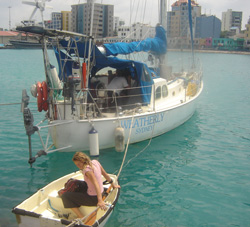 commercial harbour, Male`