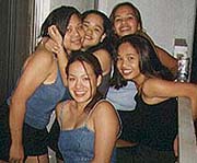 My cousins & I... hangin out!
