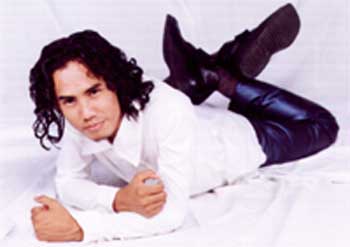Ewin dalam kamera