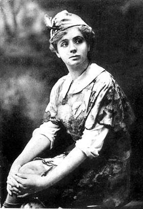 Maude Adams as Peter Pan seated