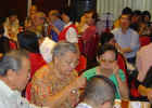 lunch2.jpg (34082 bytes)