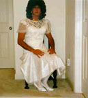 dress9a.jpg (10880 bytes)