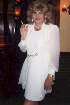 Sexy in White at the Rheingold Nightclub