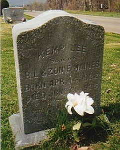 Tombstone of Kemp Lee Maines