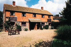 The Granary & Wallages Cottage