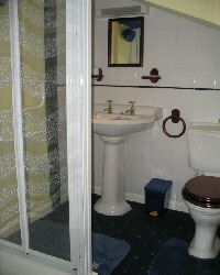 Stafford Room - En-suite Shower Room