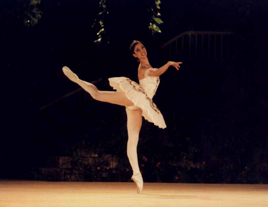 Sara - Nora Krusteva