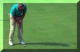 Image of a golfer on the Reef Hotel 9-hole course 