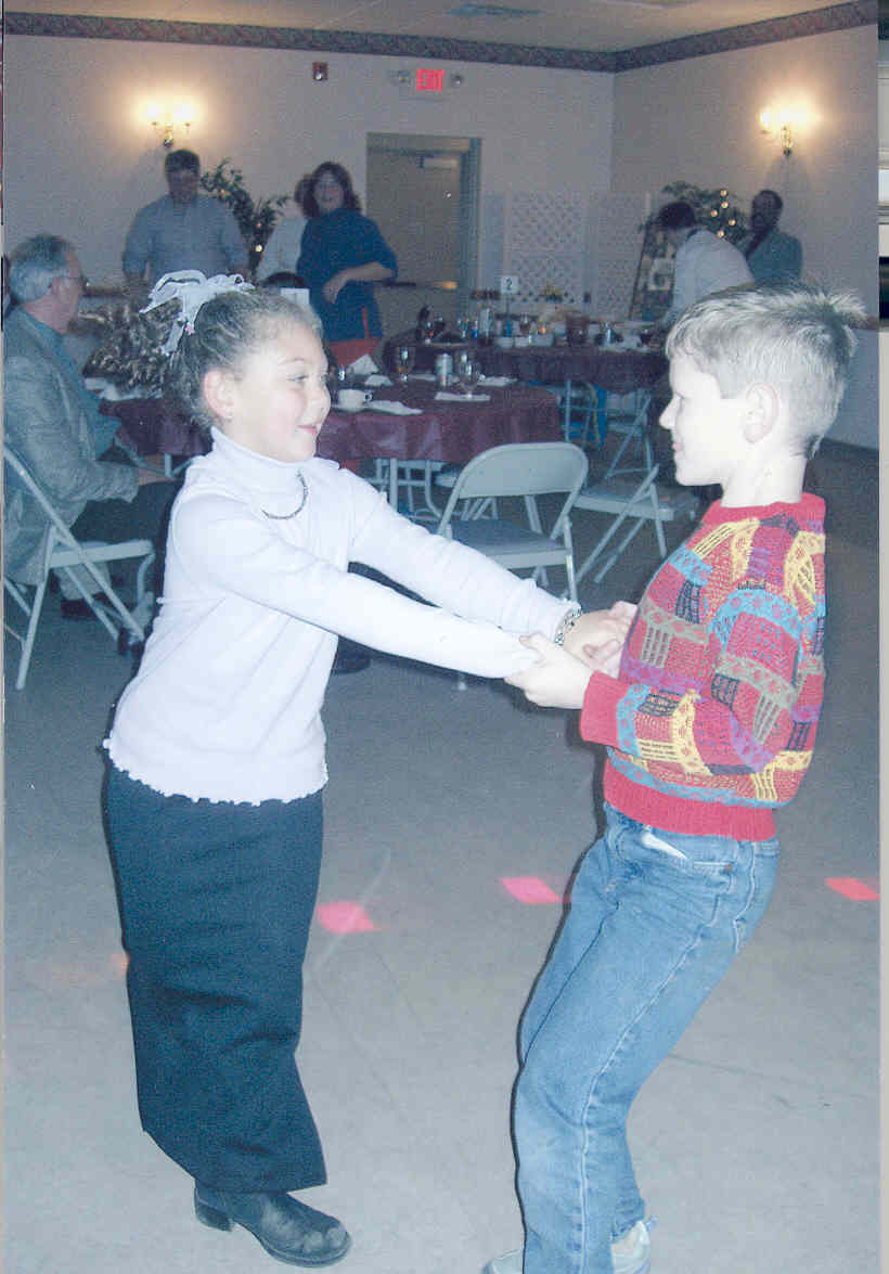Justin and Rachel dancing