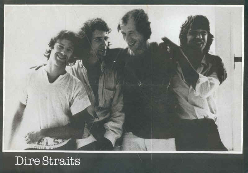 Dire straits.jpg (94144 bytes)