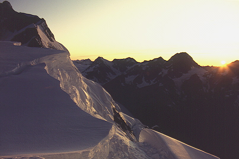 Sunrise on the summit of Mt Elie De Beaumont