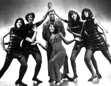 ikettes2.jpg (76952 bytes)