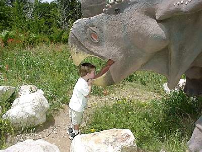 DINO207.JPG