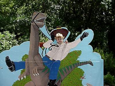 DINO221.JPG