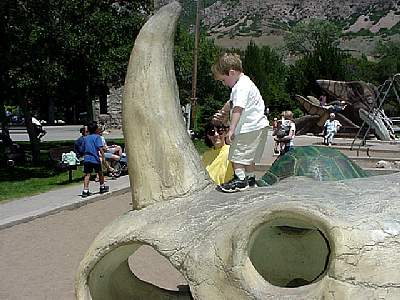DINO234.JPG