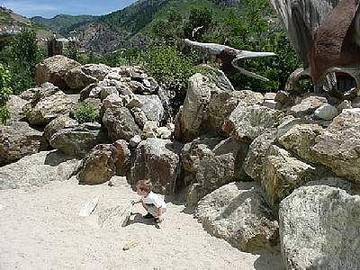 DINO238.JPG