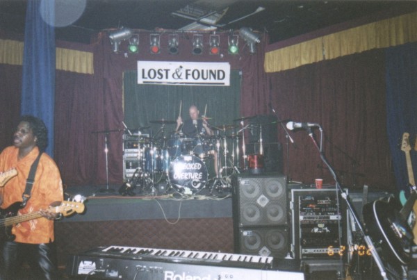 wo17.jpg (24582 bytes)