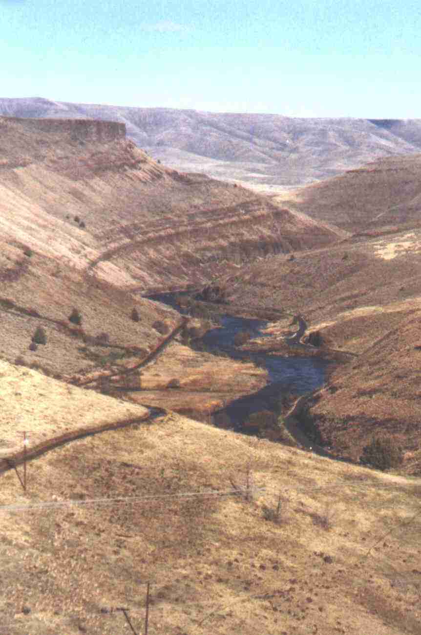 Deschutes River in Maupin