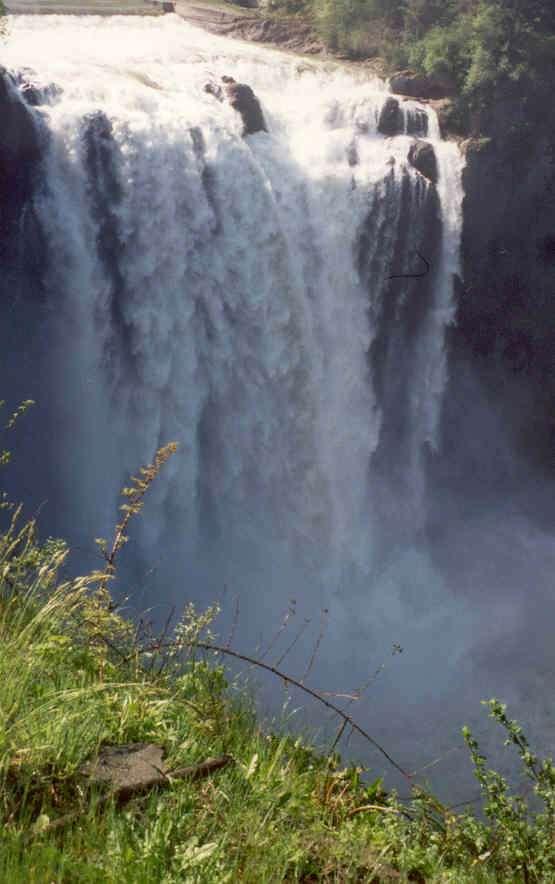 Snoqualmmie Falls picture from the Spring runoff