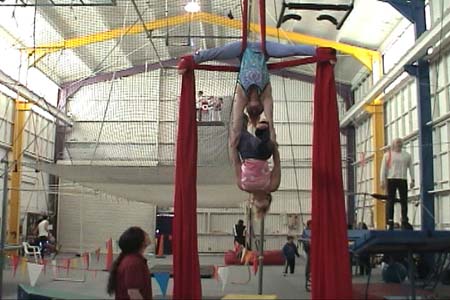 04_Double_Acts_Circus_Arts_Cheri-Jen