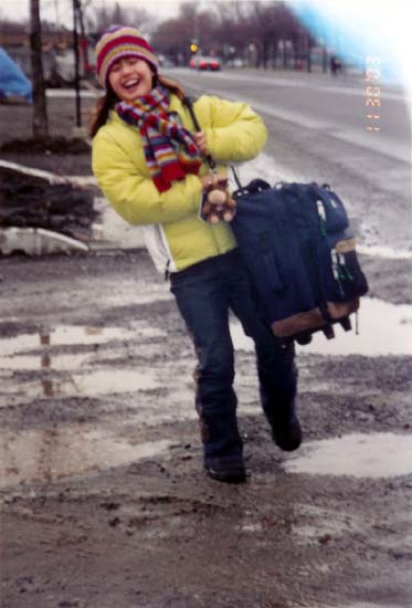 02_Jen_LuggageOFgroceries
