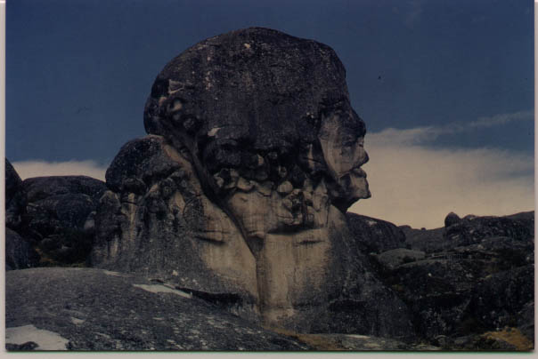 Markawas.jpg (40777 bytes)
