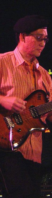 Derek-Solo2-new.jpg